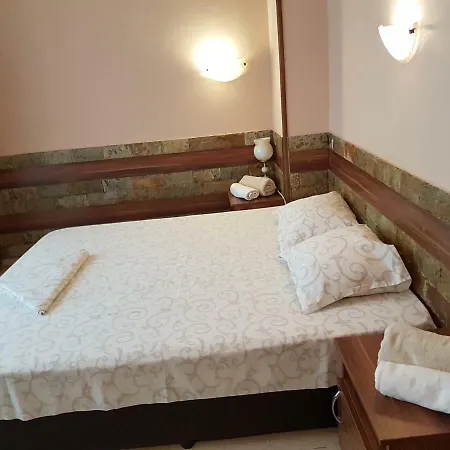 Hotel Family Zhelkovi - Olympia